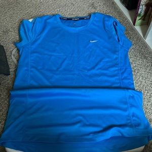Blue size medium nike running active top